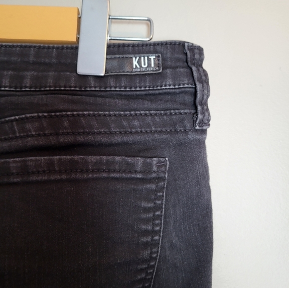 Kut Women Jean's Size 6P (30) Straight - Picture 5 of 8